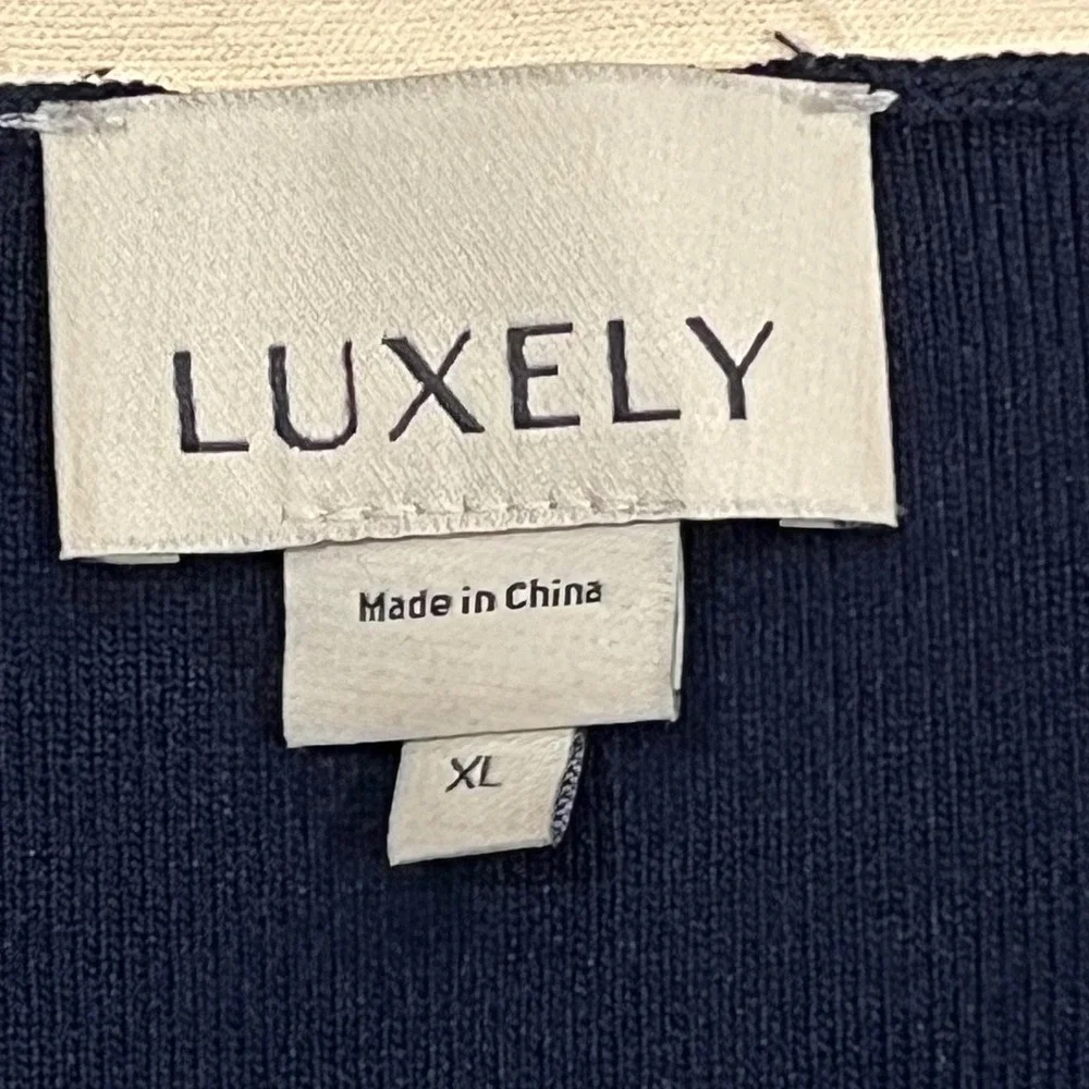 Luxely sleeveless knit